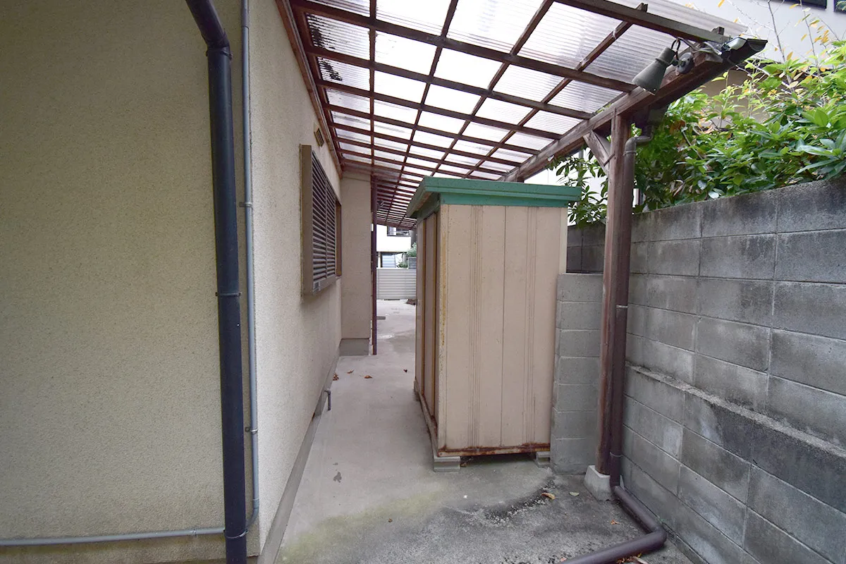 Detached house near Fujimori Shrine