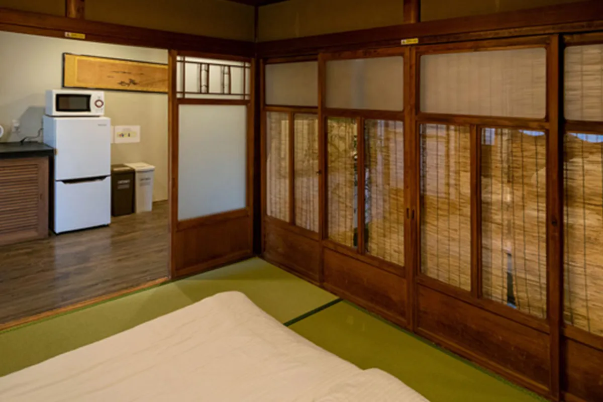 Operating as a guesthouse. Kyomachiya near Kiyomizu-Gojo Station.