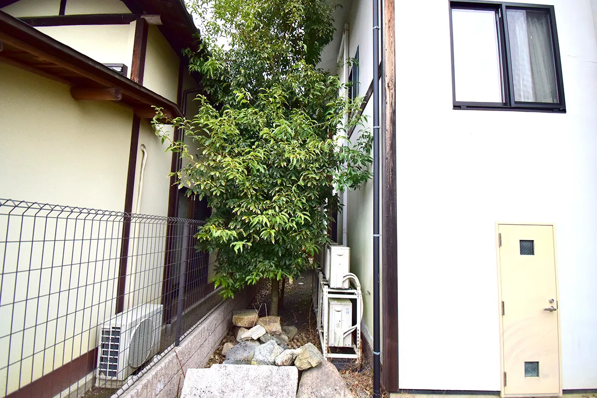 A mansion with a site of 128 tsubo located in Shikagaya, Sakyo Ward