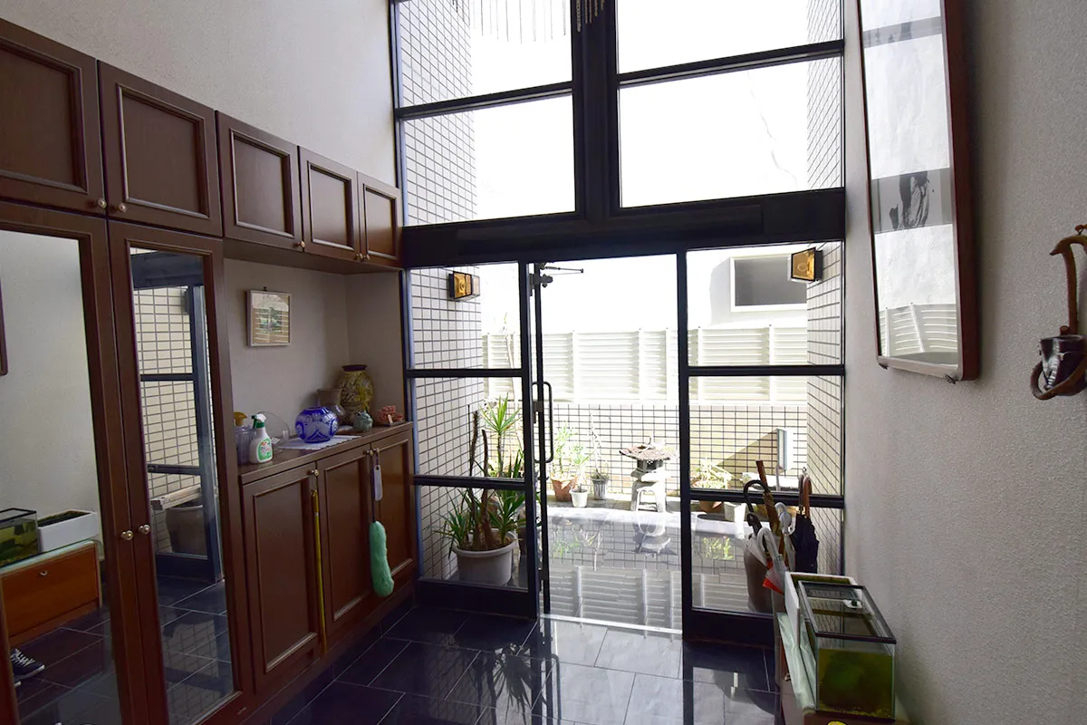 House with stunning Diamonji Mountain view