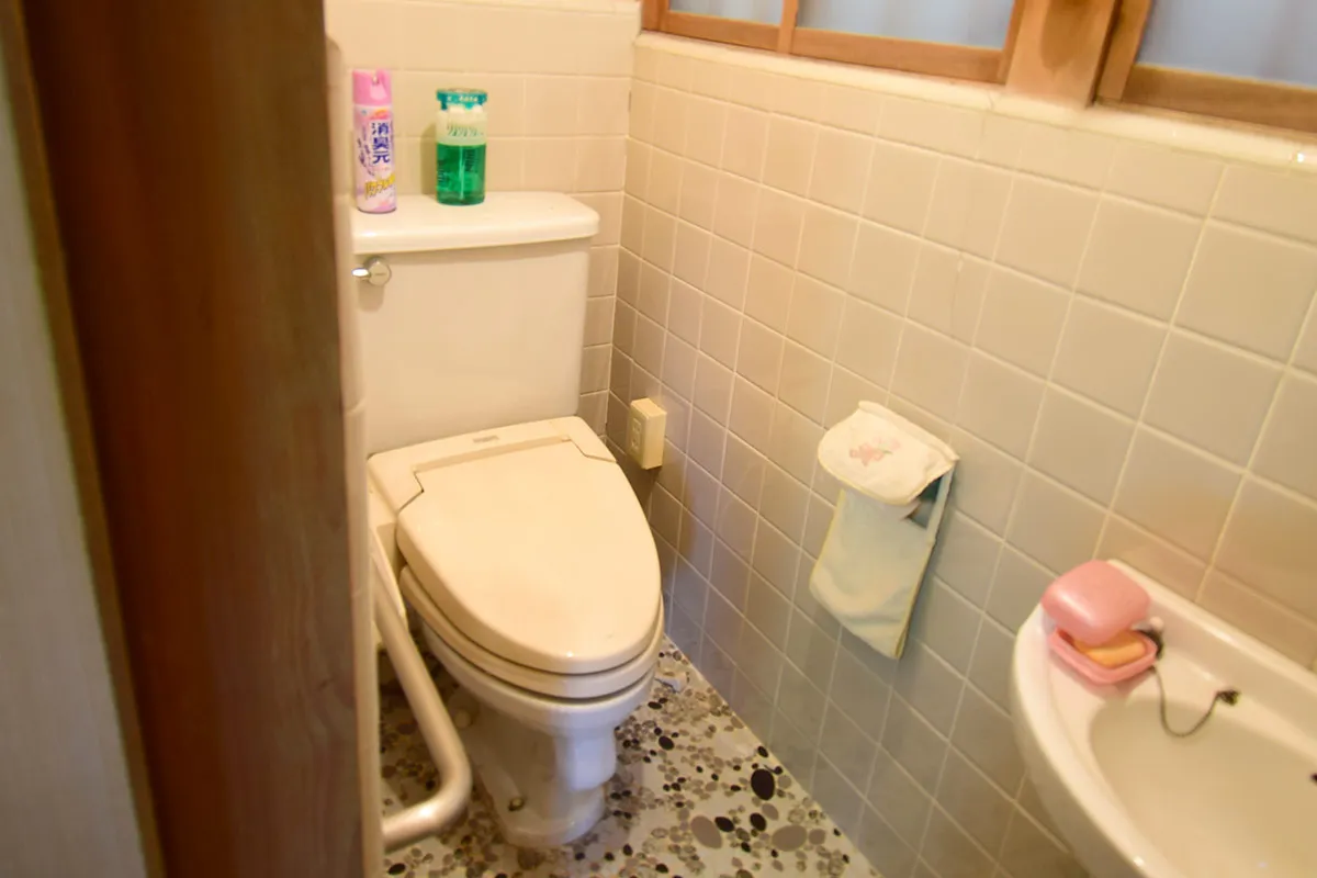 Unrenovated Machiya house in a historic residential area
