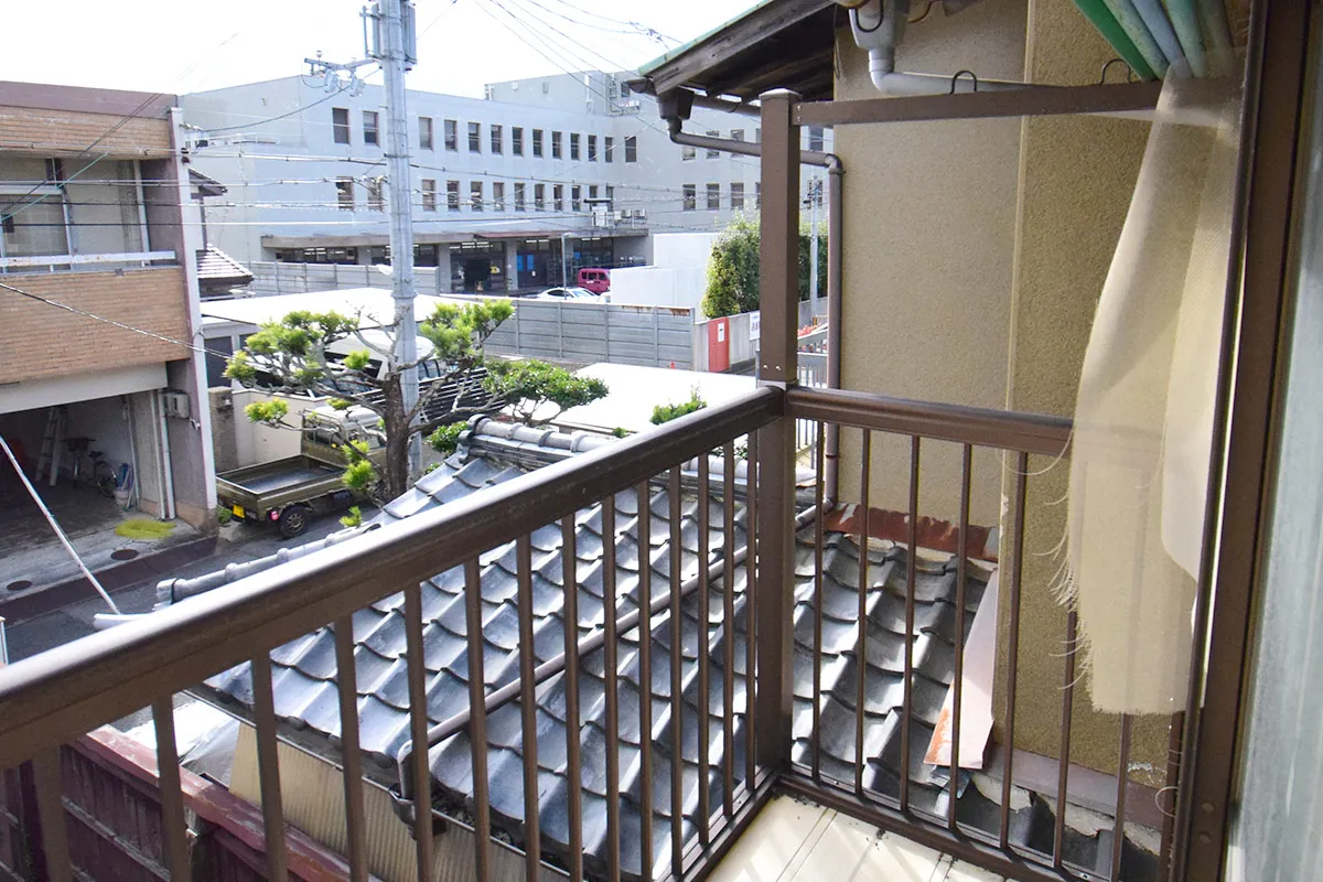 Unrenovated Machiya house in a historic residential area