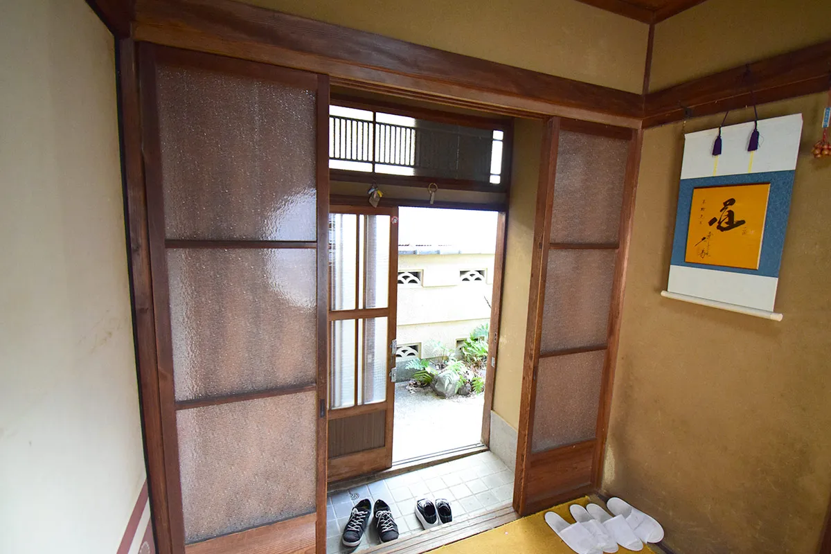 Unrenovated Machiya house in a historic residential area