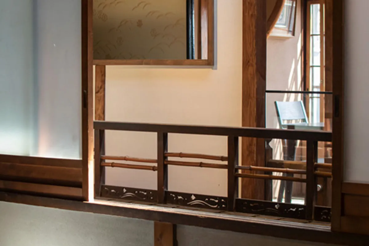 Licensed guesthouse with Kamo river view
