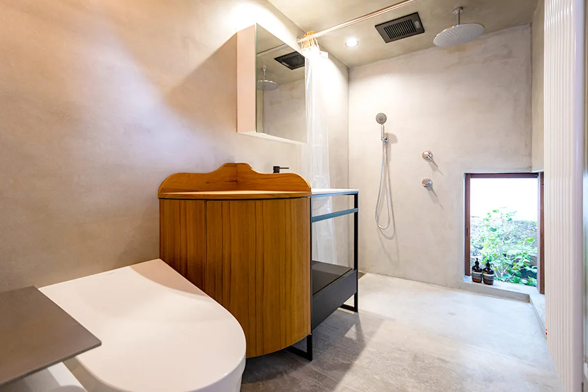Serene Machiya house with balck walls-A hidden retreat in Nanzenji area