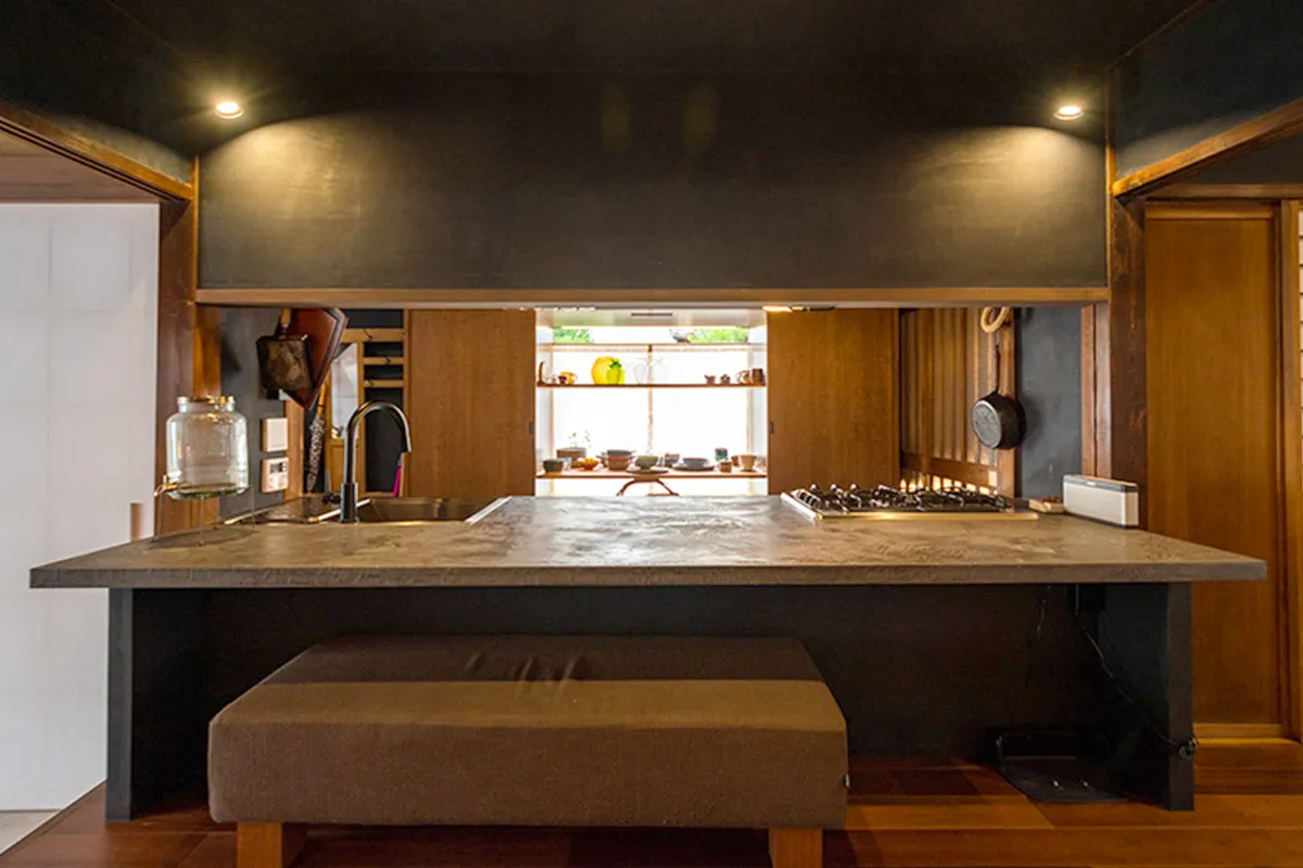 Serene Machiya house with balck walls-A hidden retreat in Nanzenji area