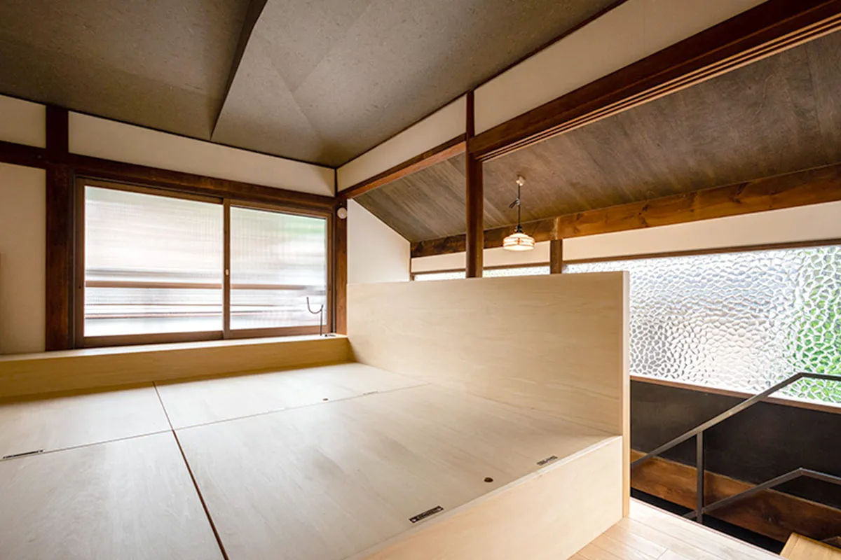 Serene Machiya house with balck walls-A hidden retreat in Nanzenji area