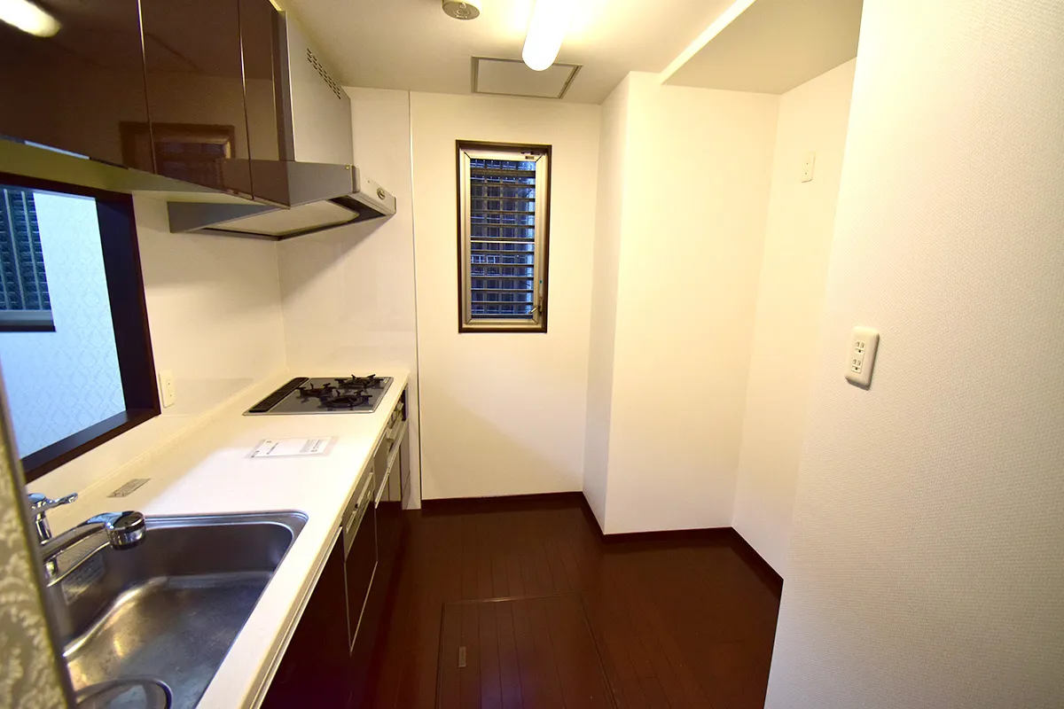 Heart of Kyoto: Ground Floor Condo with a Spacious Private Garden