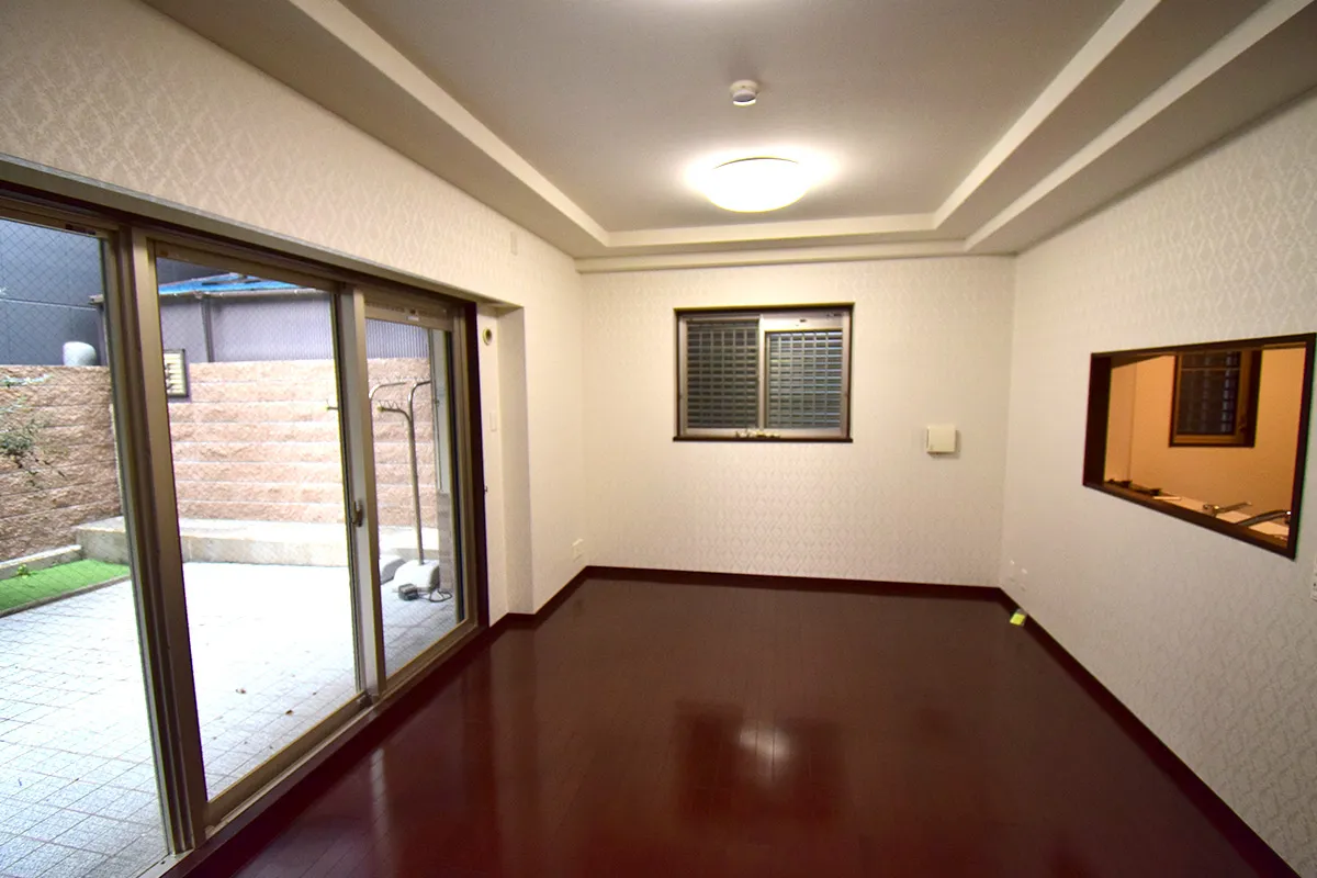 Heart of Kyoto: Ground Floor Condo with a Spacious Private Garden