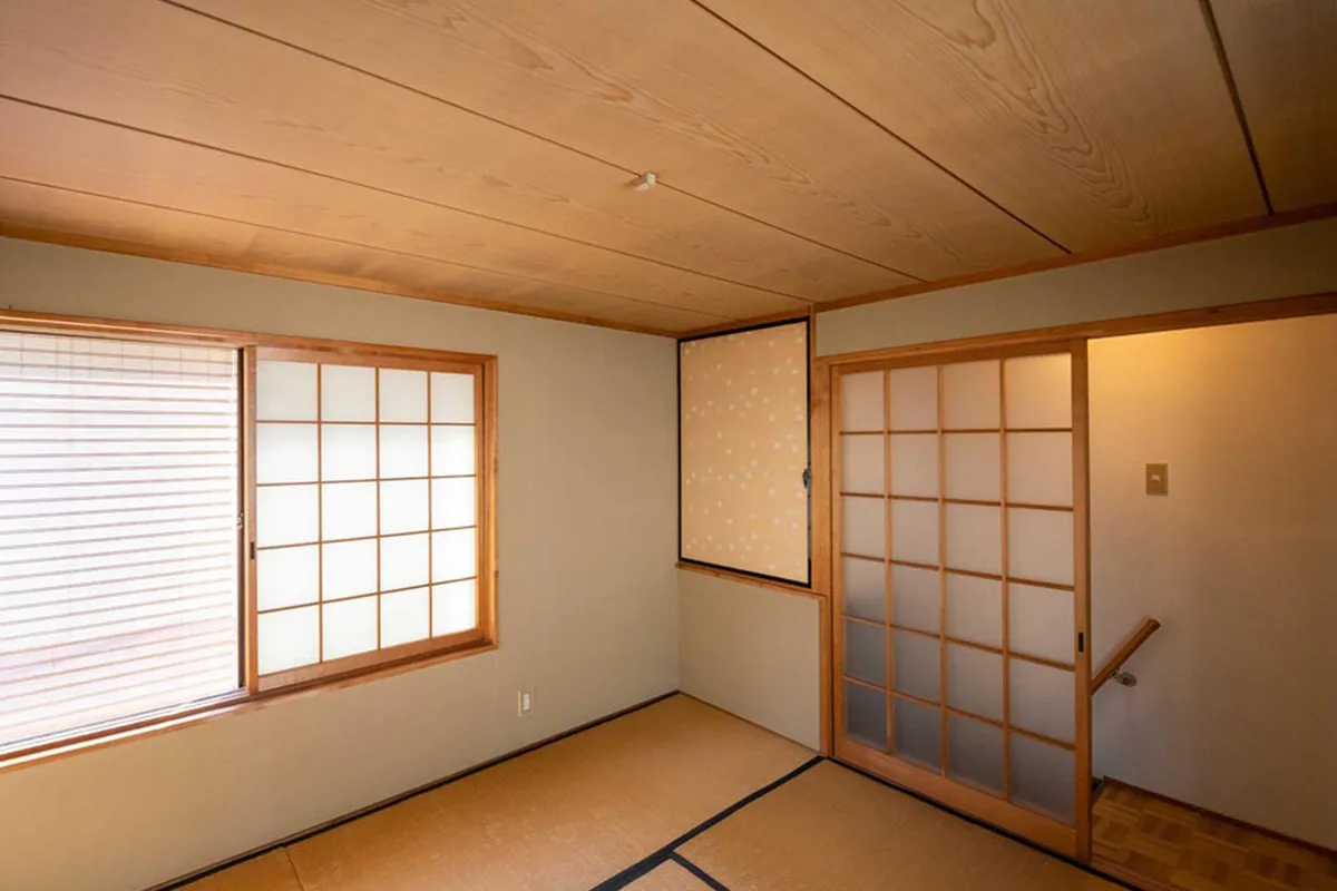 Kyomachiya with good access, about 3 minutes walk from Karasuma Station