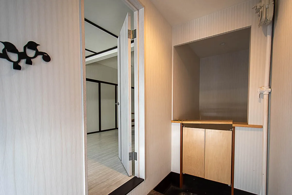 Fully renovated Licensed Guesthouse & Residence Steps from Nijo Castle