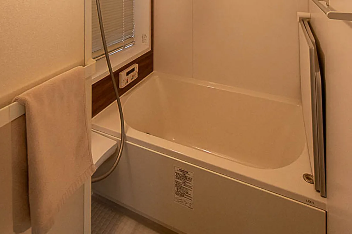Fully renovated Licensed Guesthouse & Residence Steps from Nijo Castle