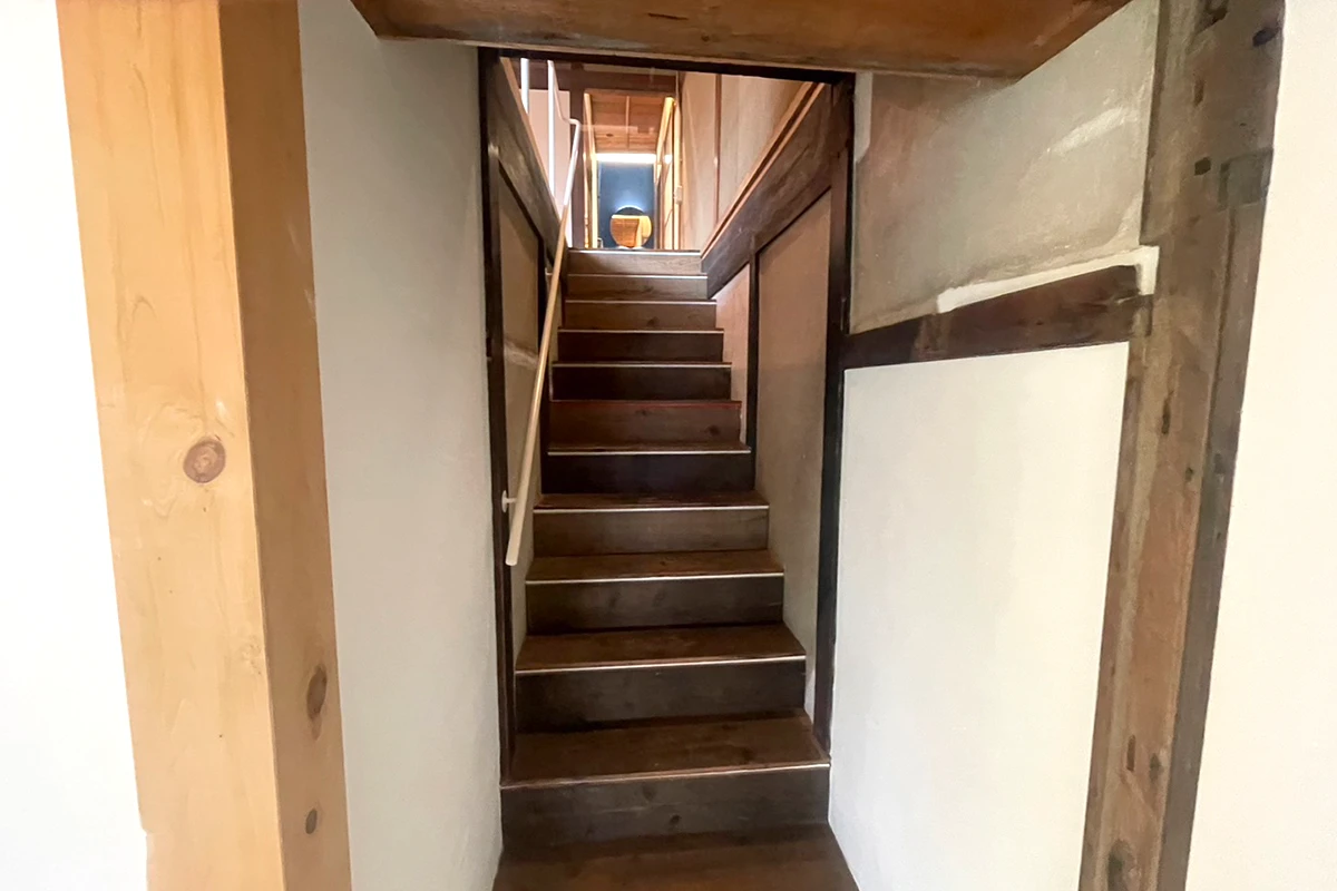 Fully Renovated Machiya Main House with Playful Slide & Private Courtyard