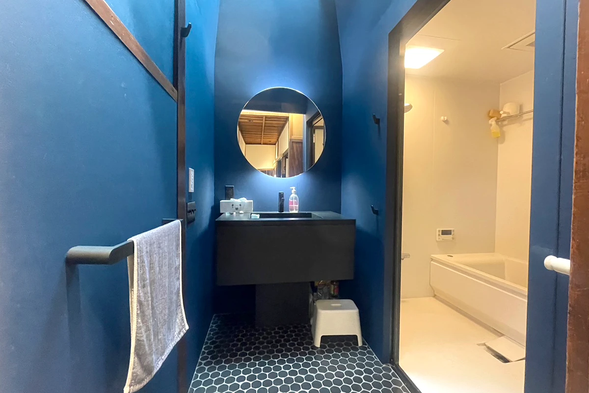 Fully Renovated Machiya Main House with Playful Slide & Private Courtyard