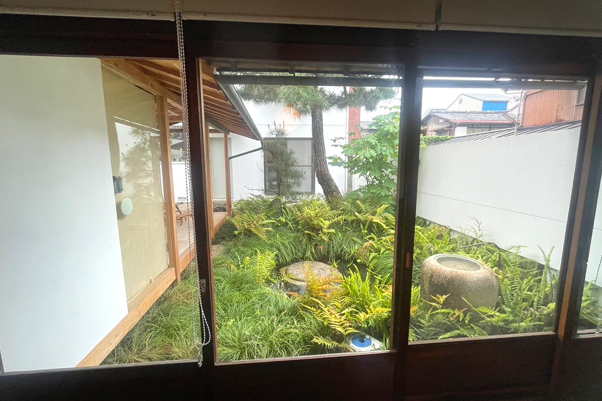 Fully Renovated Machiya Main House with Playful Slide & Private Courtyard