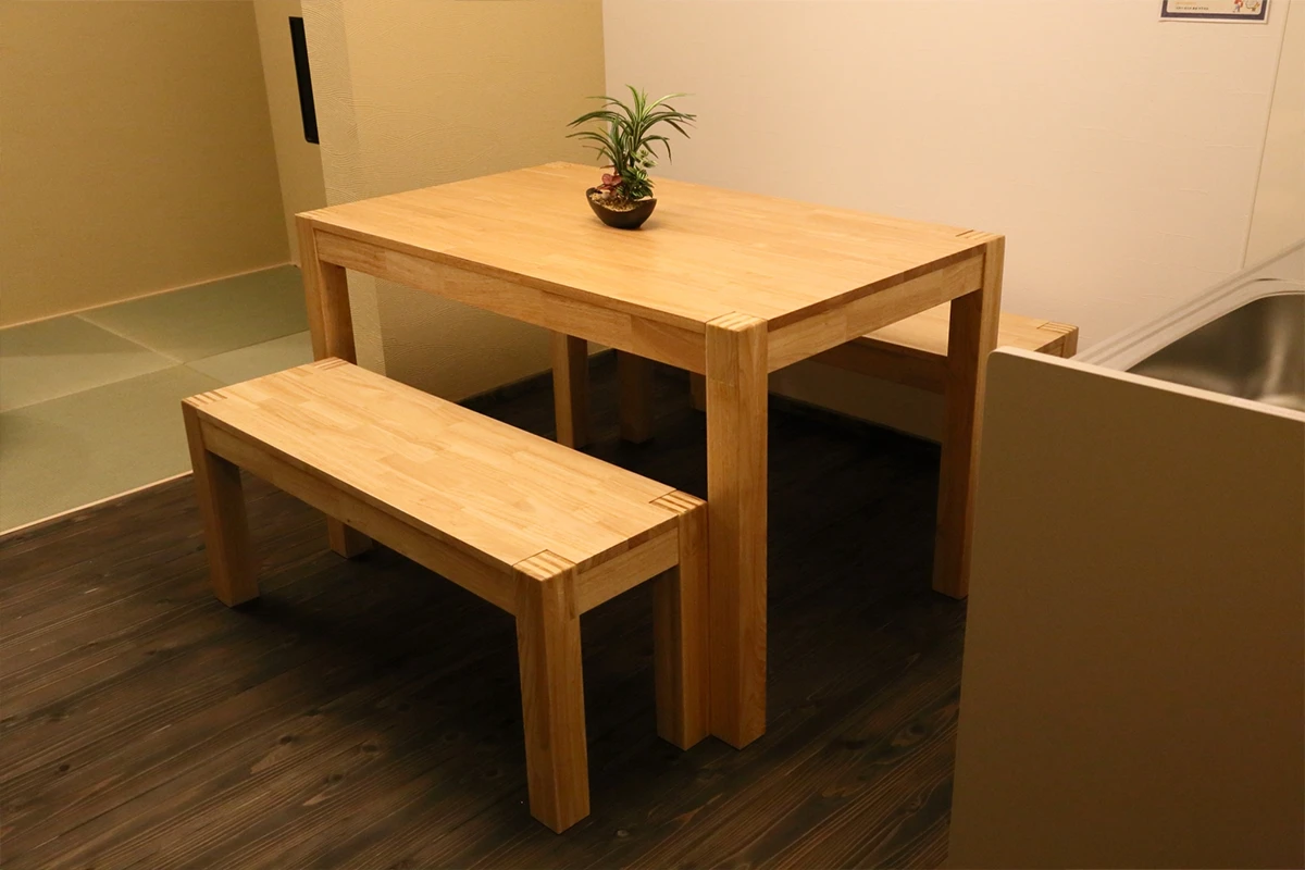 Higashiyama Machiya Gem: Remodeled Guesthouse with Garden & Prime Station Access