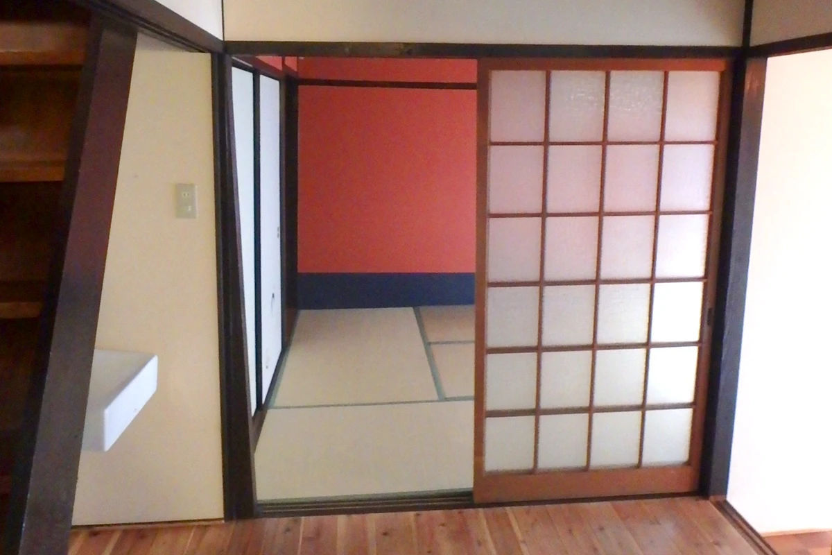 Quiet Higashiyama Machiya Investment Property: Fully Remodeled Gem with Bright, South-Facing Rooms
