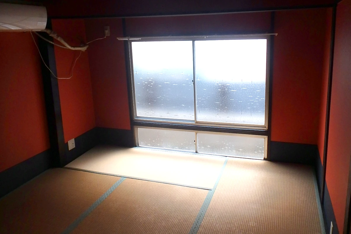 Quiet Higashiyama Machiya Investment Property: Fully Remodeled Gem with Bright, South-Facing Rooms