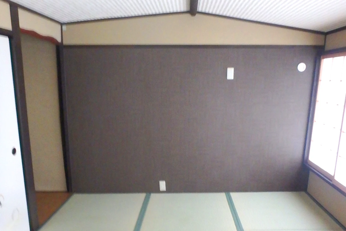 Quiet Higashiyama Machiya Investment Property: Fully Remodeled Gem with Bright, South-Facing Rooms