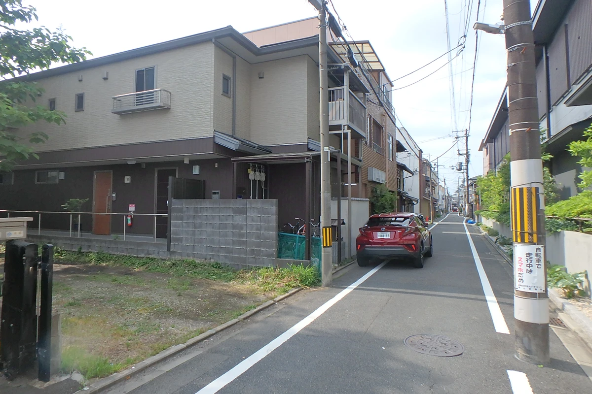 Large Build-Ready Lot: near Shichijo Station & Cultural Landmarks