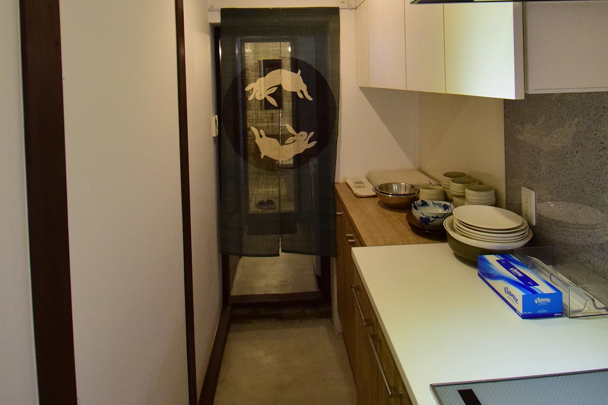 *Kyoto Machiya Gem: Remodeled Home Blending Tradition & Modern Comfort Near JR Tanbaguchi