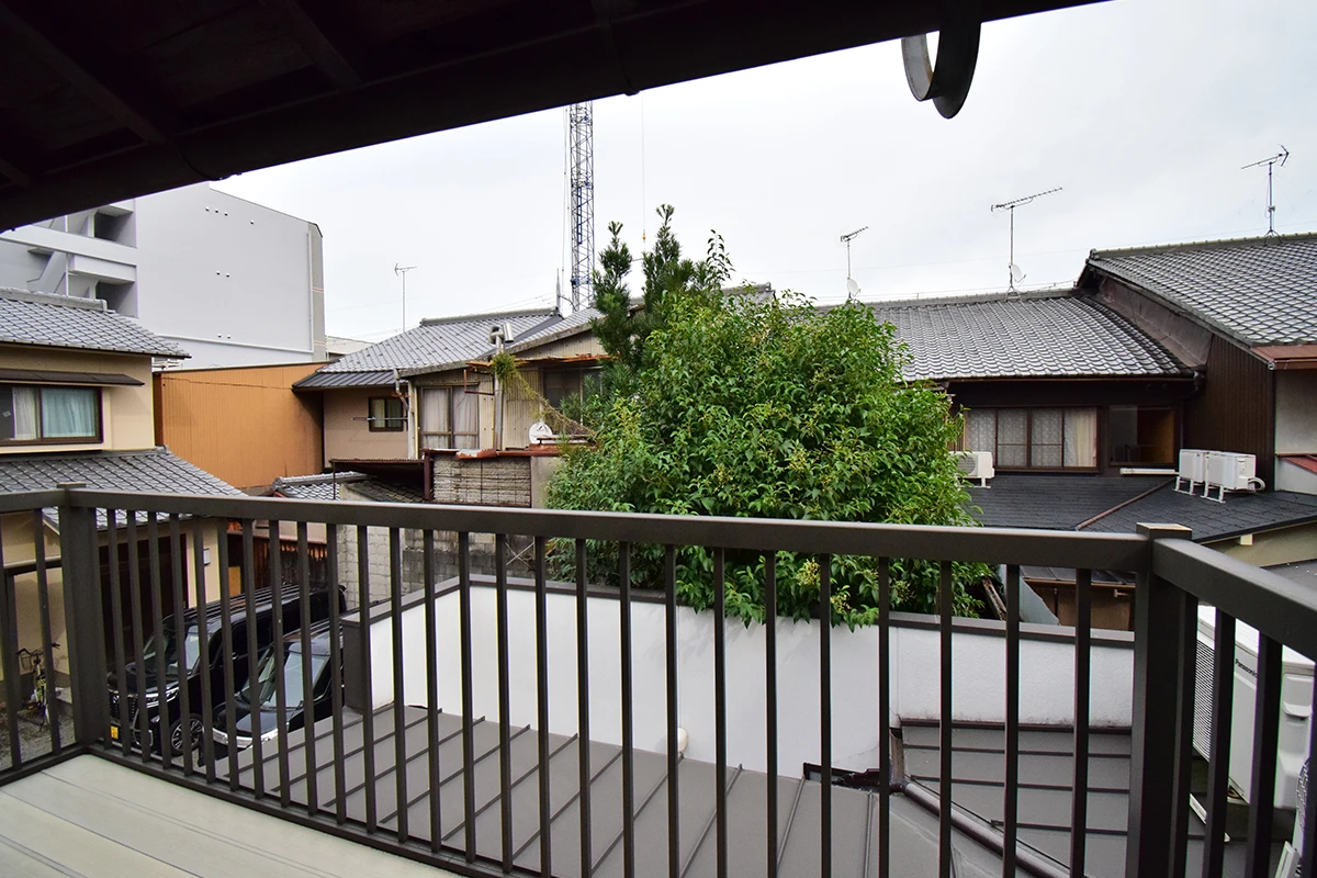 *Kyoto Machiya Gem: Remodeled Home Blending Tradition & Modern Comfort Near JR Tanbaguchi