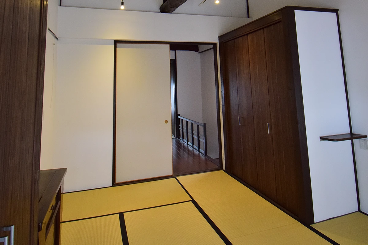 *Kyoto Machiya Gem: Remodeled Home Blending Tradition & Modern Comfort Near JR Tanbaguchi