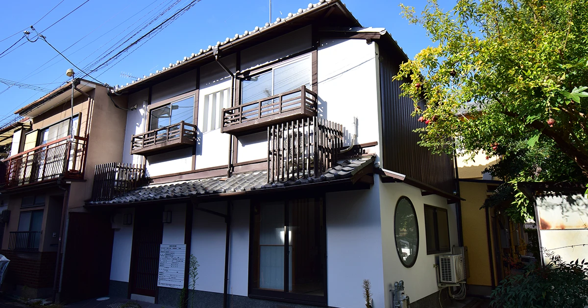 Kyoto Machiya Renaissance: Timeless Charm & Modern Comfort Steps from JR Nijo