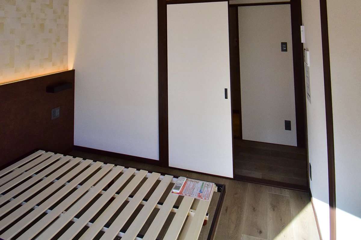 Kyoto Machiya Renaissance: Timeless Charm & Modern Comfort Steps from JR Nijo