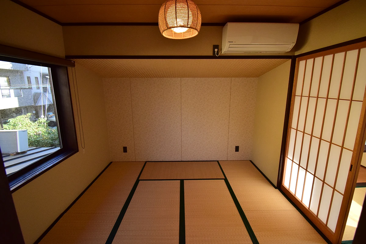 Kyoto Machiya Renaissance: Timeless Charm & Modern Comfort Steps from JR Nijo