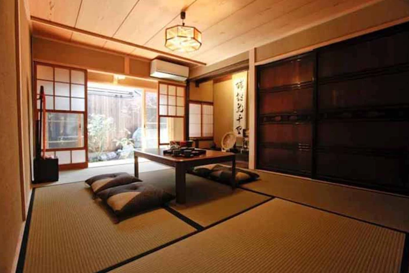 Licensed Guesthouse: Timeless Tradition Meets Modern Convenience in Ume-Koji