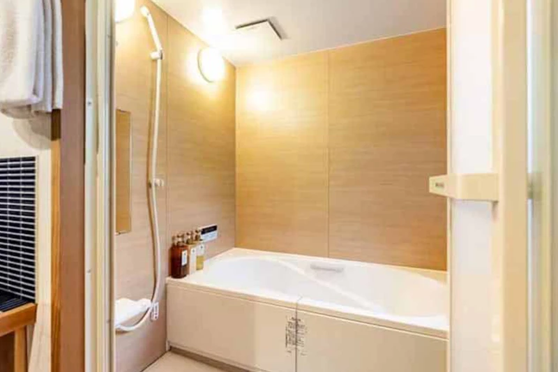 Licensed Guesthouse: Timeless Tradition Meets Modern Convenience in Ume-Koji