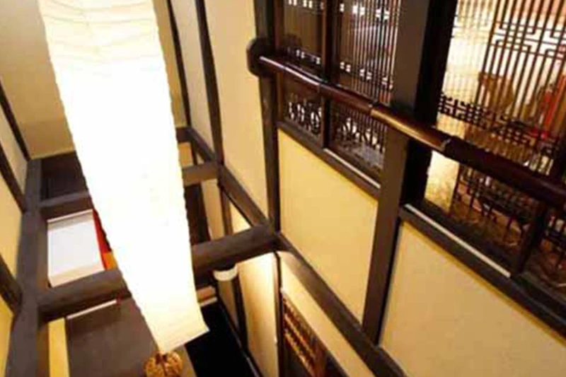 Licensed Guesthouse: Timeless Tradition Meets Modern Convenience in Ume-Koji