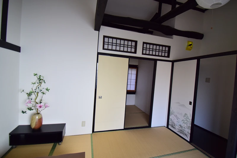 Kyoto Machiya in Juraku Kai: Timeless Tradition, Modern Functionality & Guesthouse Opportunity