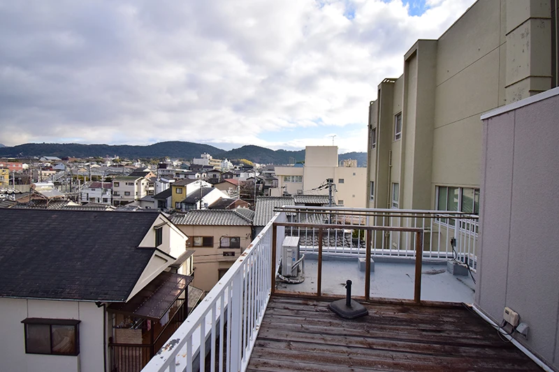 Guesthouse with Rooftop Views of the Kamo River and Kyoto Tower | 365 Days Licensed Guesthouse