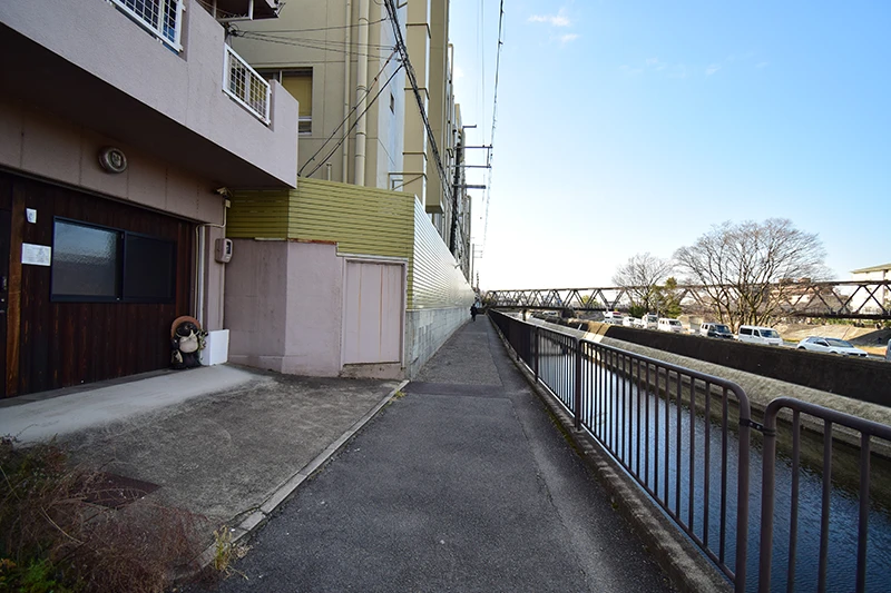 Guesthouse with Rooftop Views of the Kamo River and Kyoto Tower | 365 Days Licensed Guesthouse