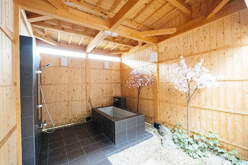 365 Days Licensed — Traditional Kyoto Machiya with Open-Air Bath.