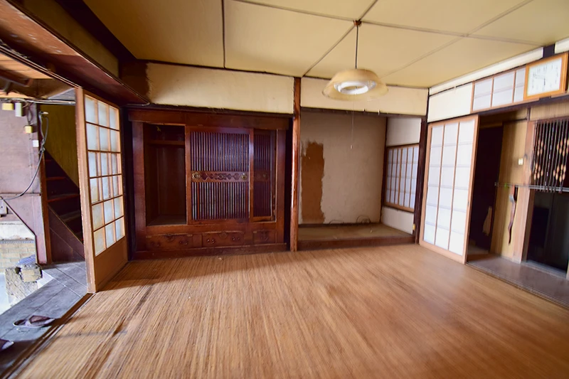 A Traditional Kyoto Home with Commercial Potential