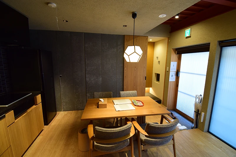 A 3-Story Guesthouse with Panoramic Rooftop Views of Kyoto